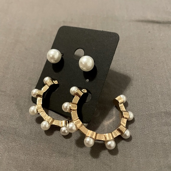 2-Pair Pearl Gold Hoop and White Pearl Studs Earrings Set - Picture 1 of 3